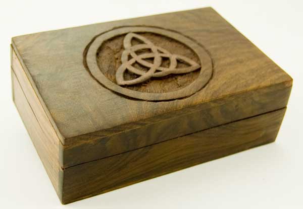 Box Wooden Triquetra 6X4 Inch