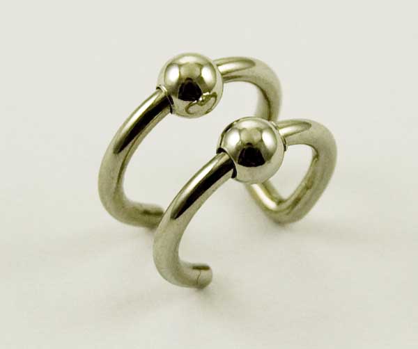 Ear Cuff With 2 Rings And Bead