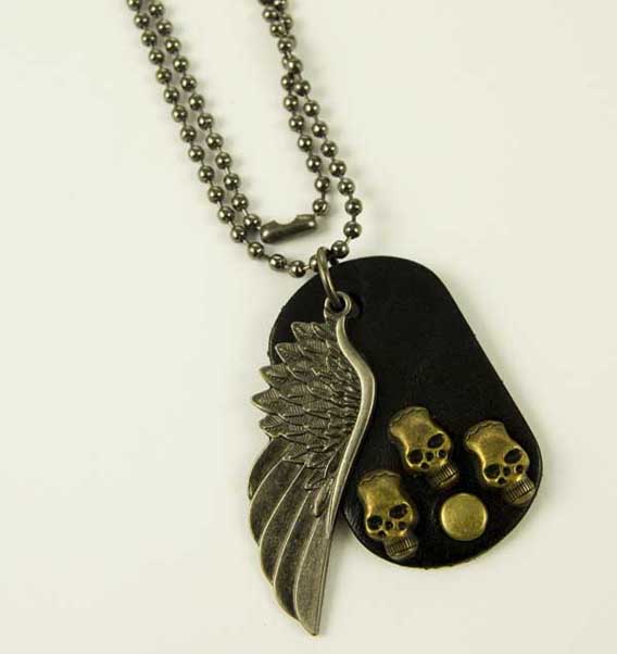 Necklace Skulls With Wings